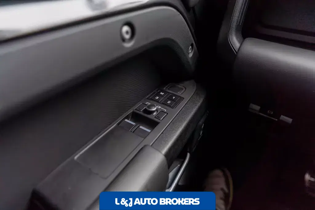 2023 Land Rover Defender 90 Carpathian Edition