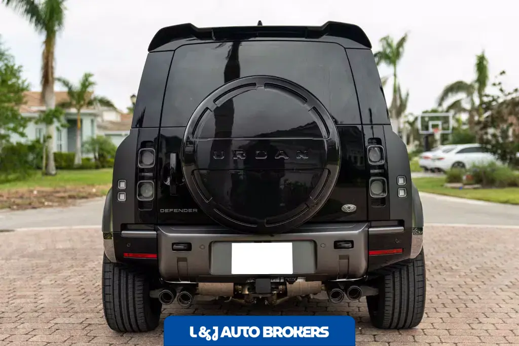 2023 Land Rover Defender 90 Carpathian Edition
