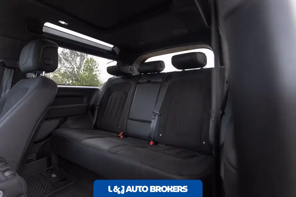 2023 Land Rover Defender 90 Carpathian Edition