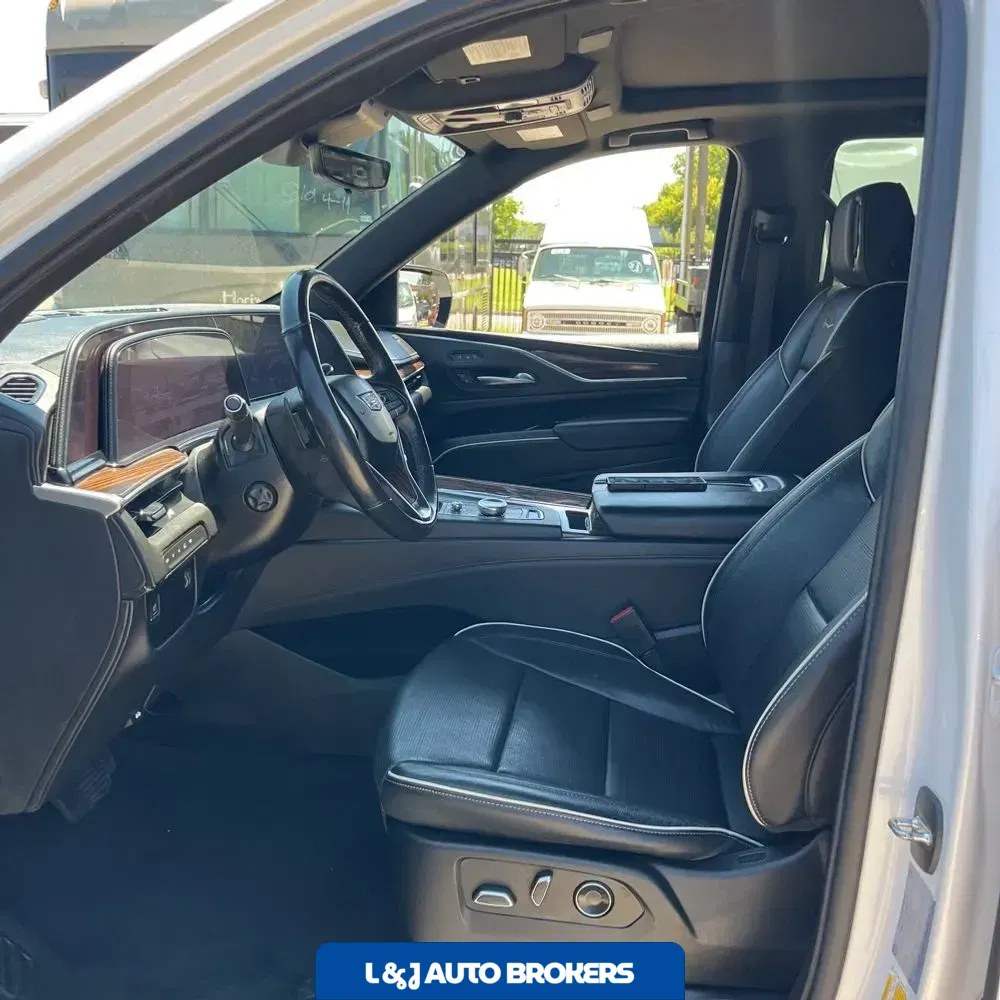 2021 Cadillac Escalade Premium Luxury