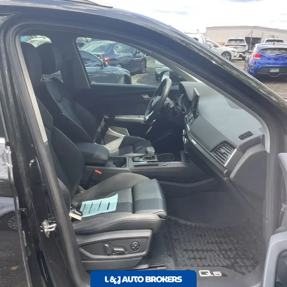 2025 Audi Q5 S-Line Prem 55 PHEV