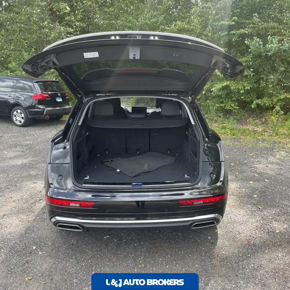 2025 Audi Q5 S-Line Prem 55 PHEV