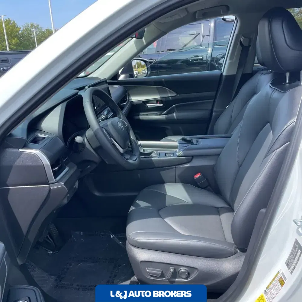 2025 Toyota Grand Highlander Hybrid XLE