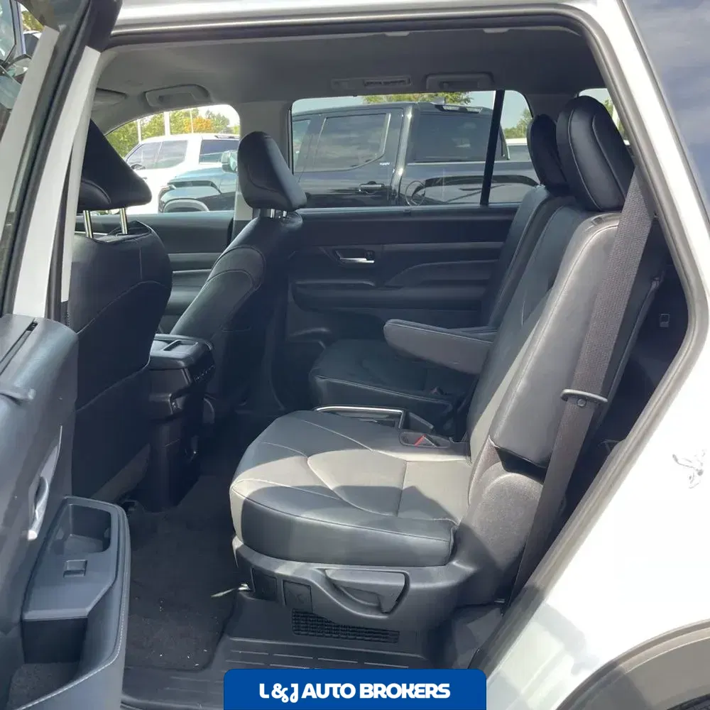 2025 Toyota Grand Highlander Hybrid XLE