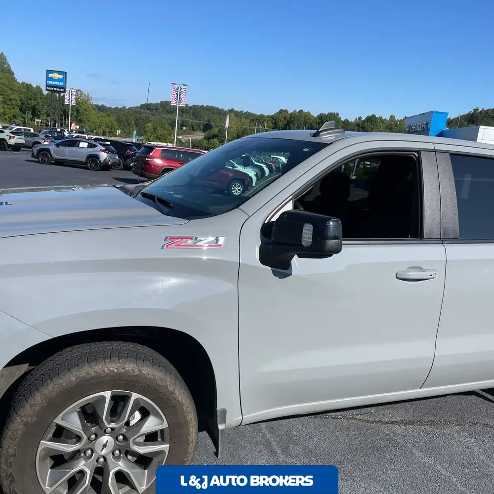 2024 Chevrolet Silverado 1500 RST