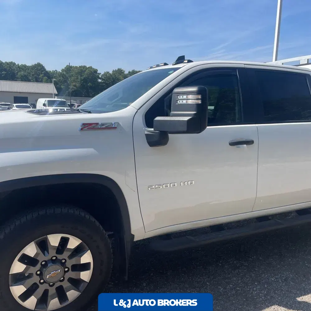 2024 Chevrolet Silverado 2500HD Custom