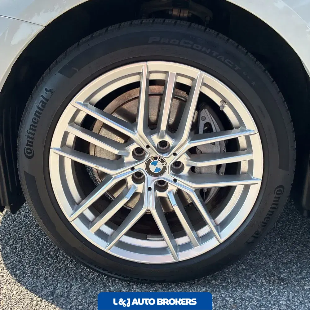 2025 BMW 5-Series 540i xDrive