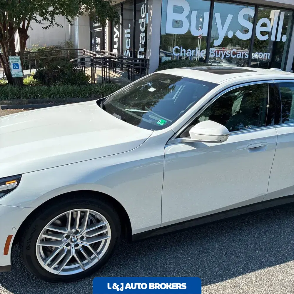 2025 BMW 5-Series 540i xDrive
