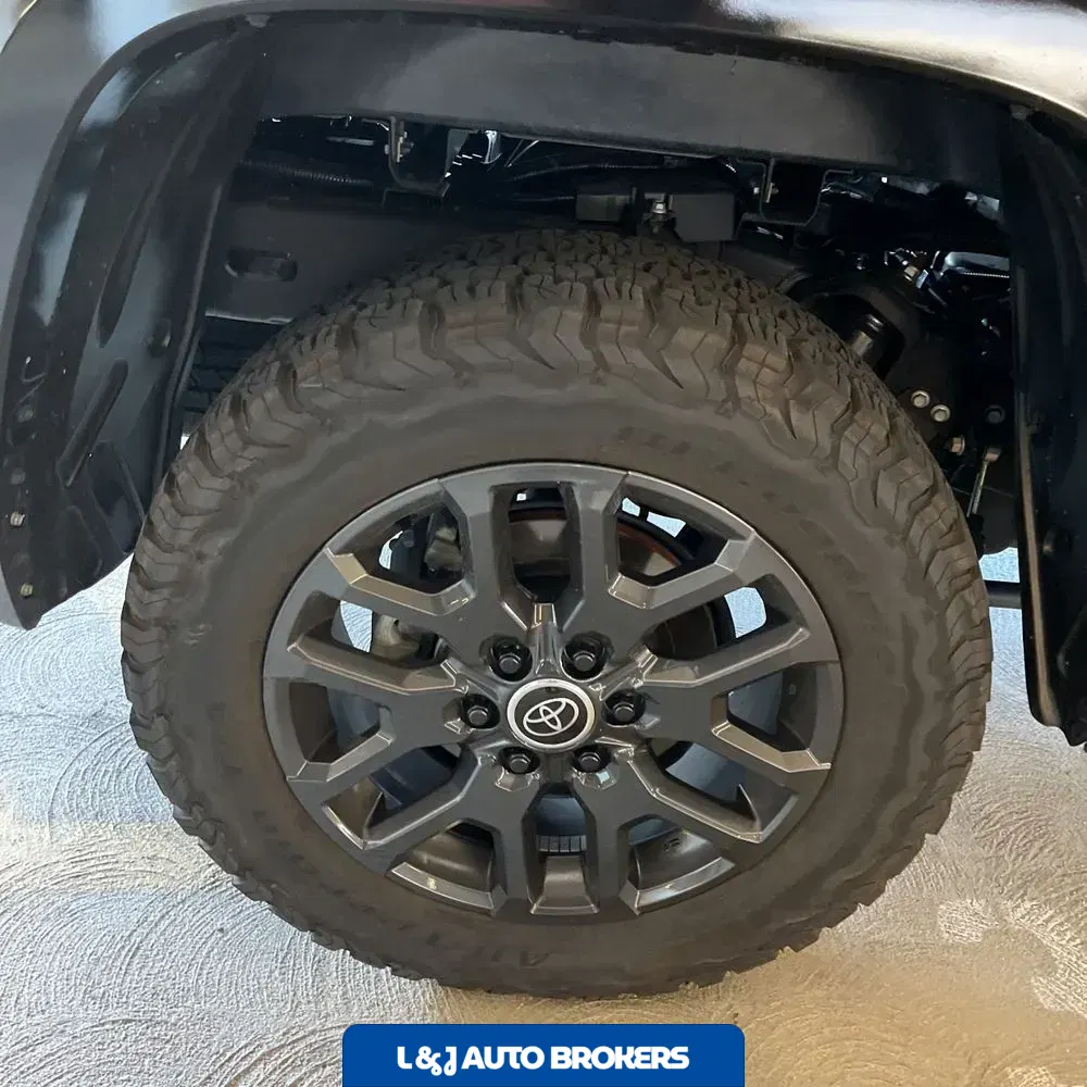 2024 Toyota Tundra Platinum HV
