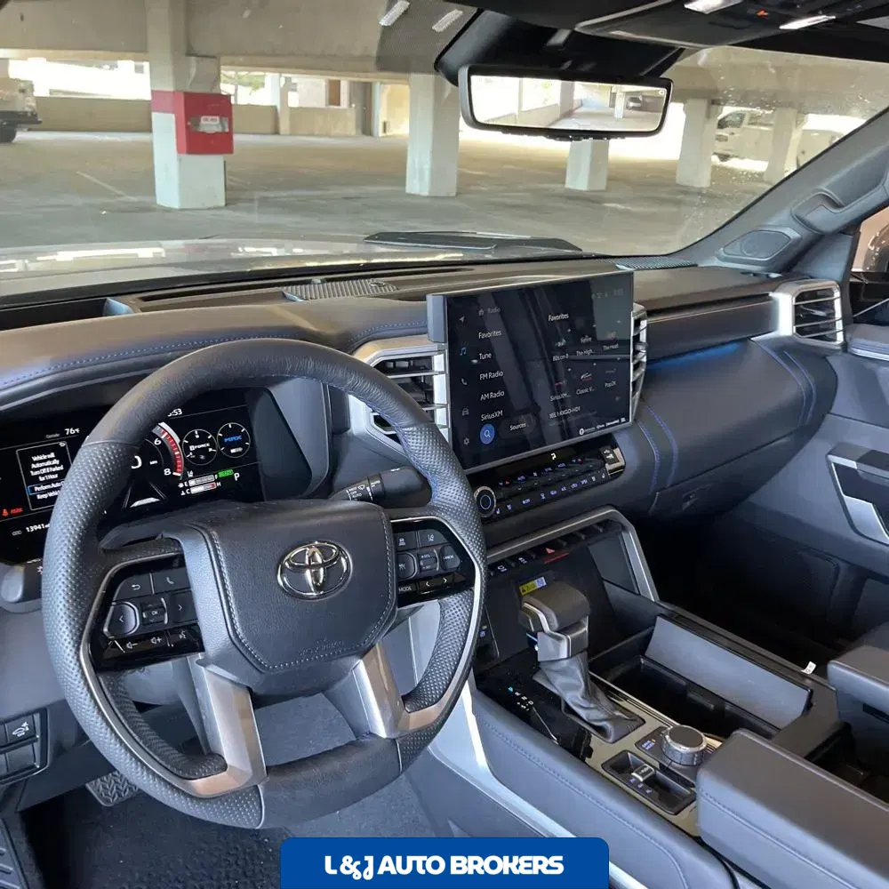 2024 Toyota Tundra Platinum HV
