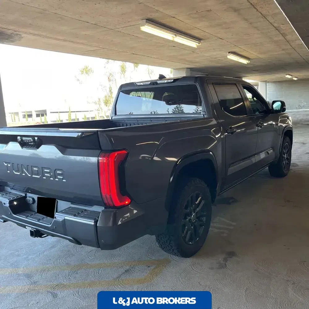 2024 Toyota Tundra Platinum HV