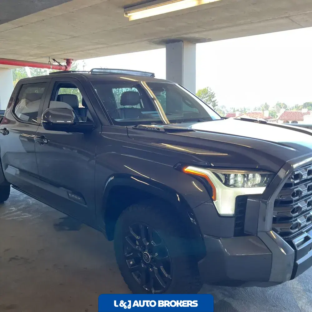 2024 Toyota Tundra Platinum HV