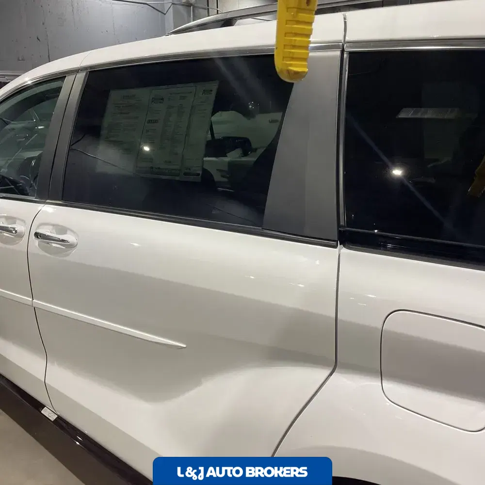 2023 Toyota Sienna XSE 7-Passenger