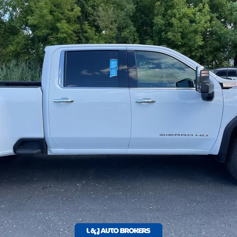 2024 GMC Sierra 3500 SLT