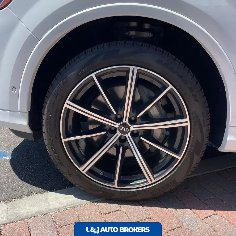2025 Audi Q7 Premium Plus 45