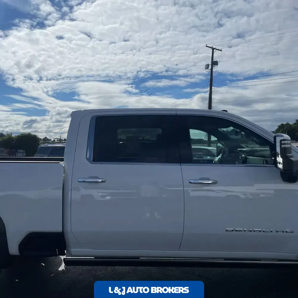 2024 GMC Sierra 2500HD Denali