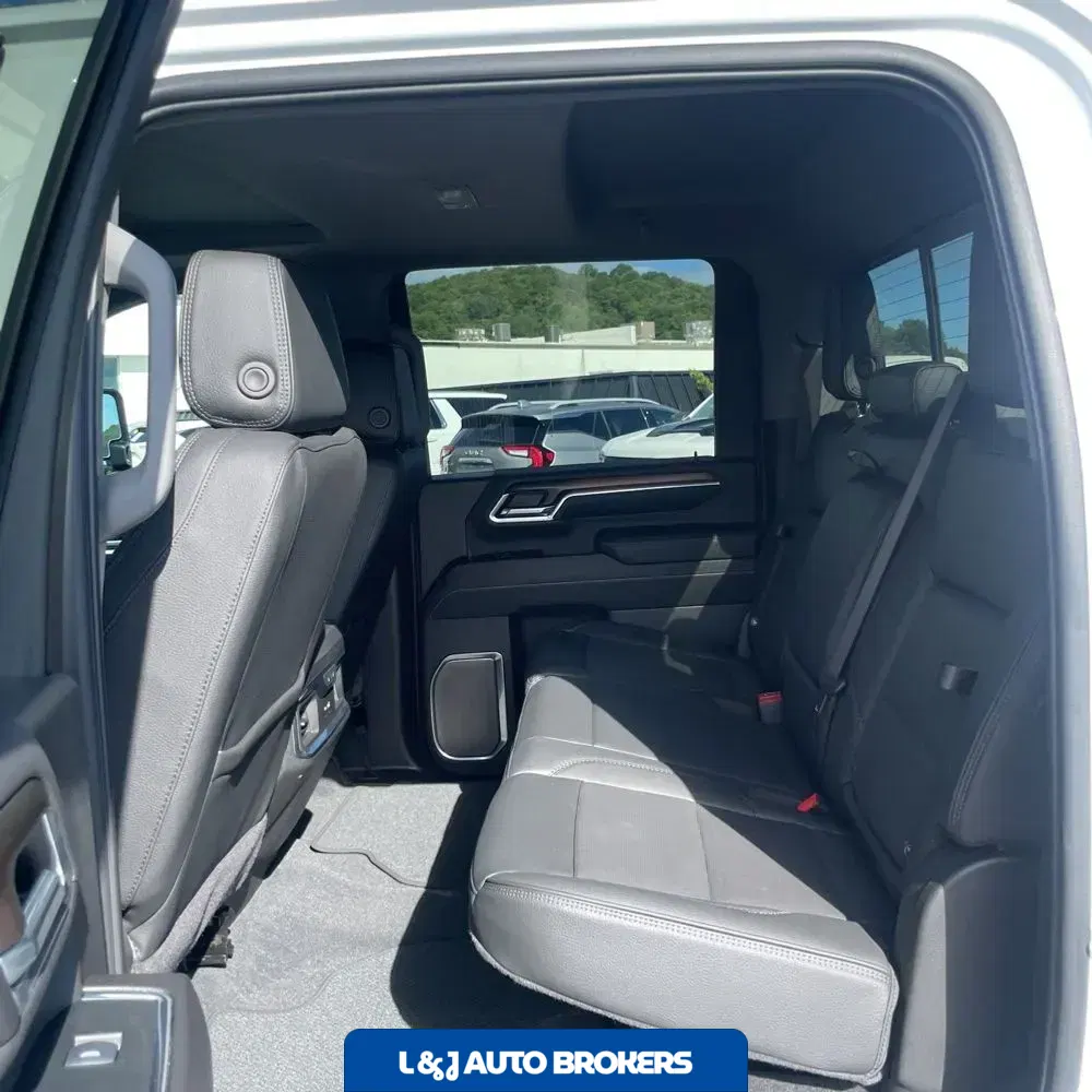 2024 GMC Sierra 2500HD Denali