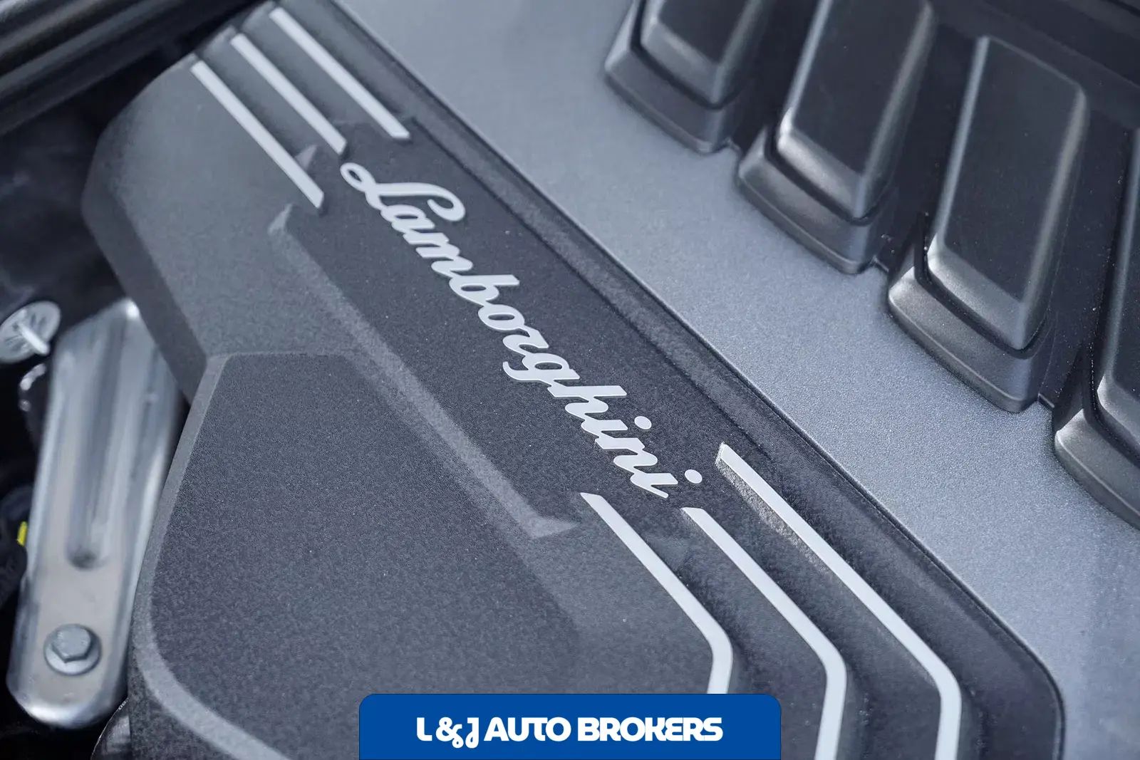 2024 Lamborghini Urus S