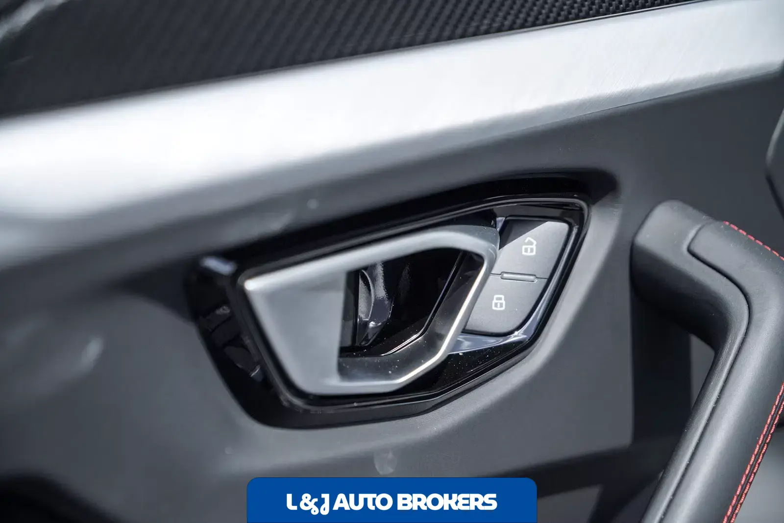 2024 Lamborghini Urus S