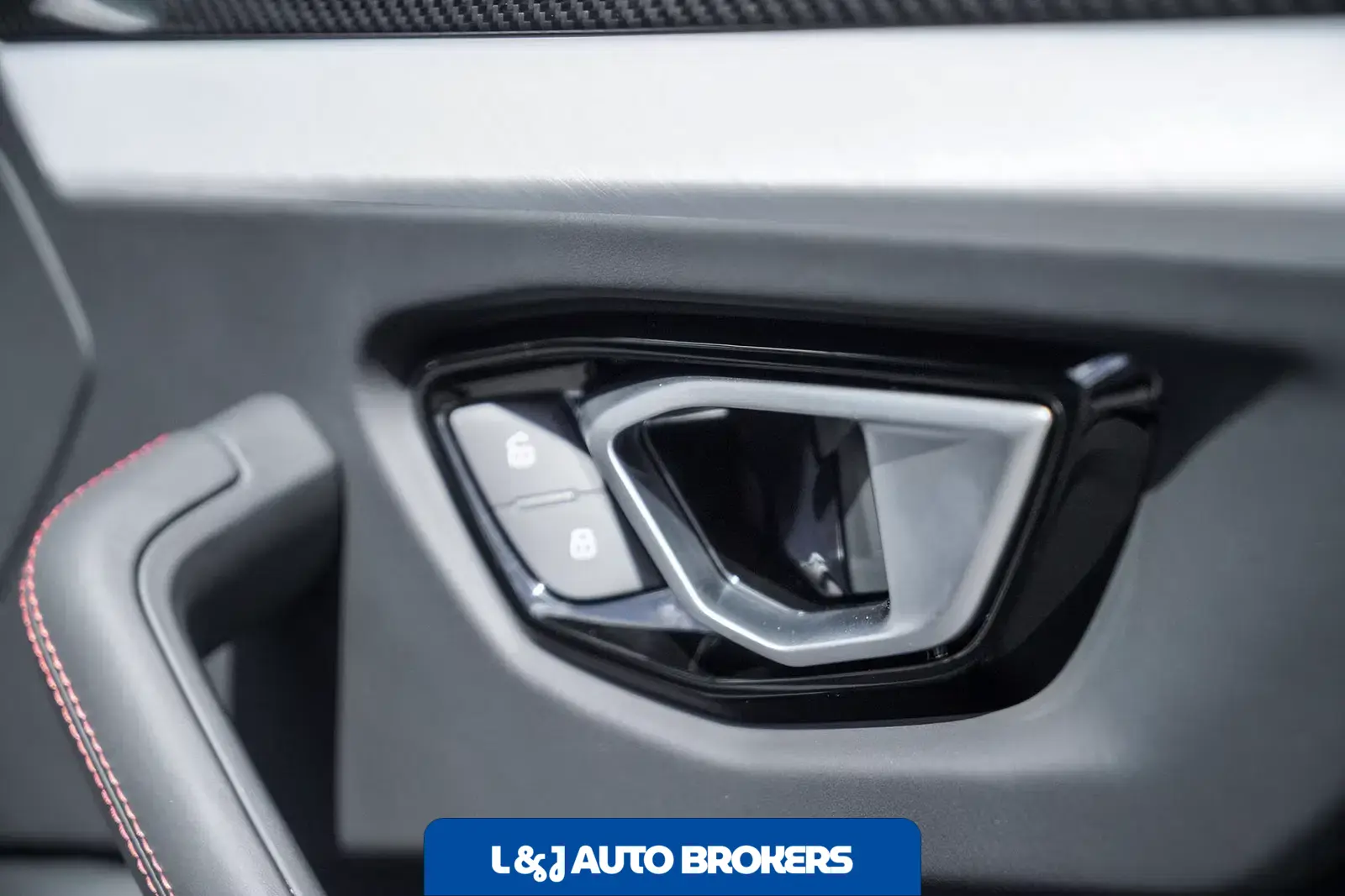 2024 Lamborghini Urus S