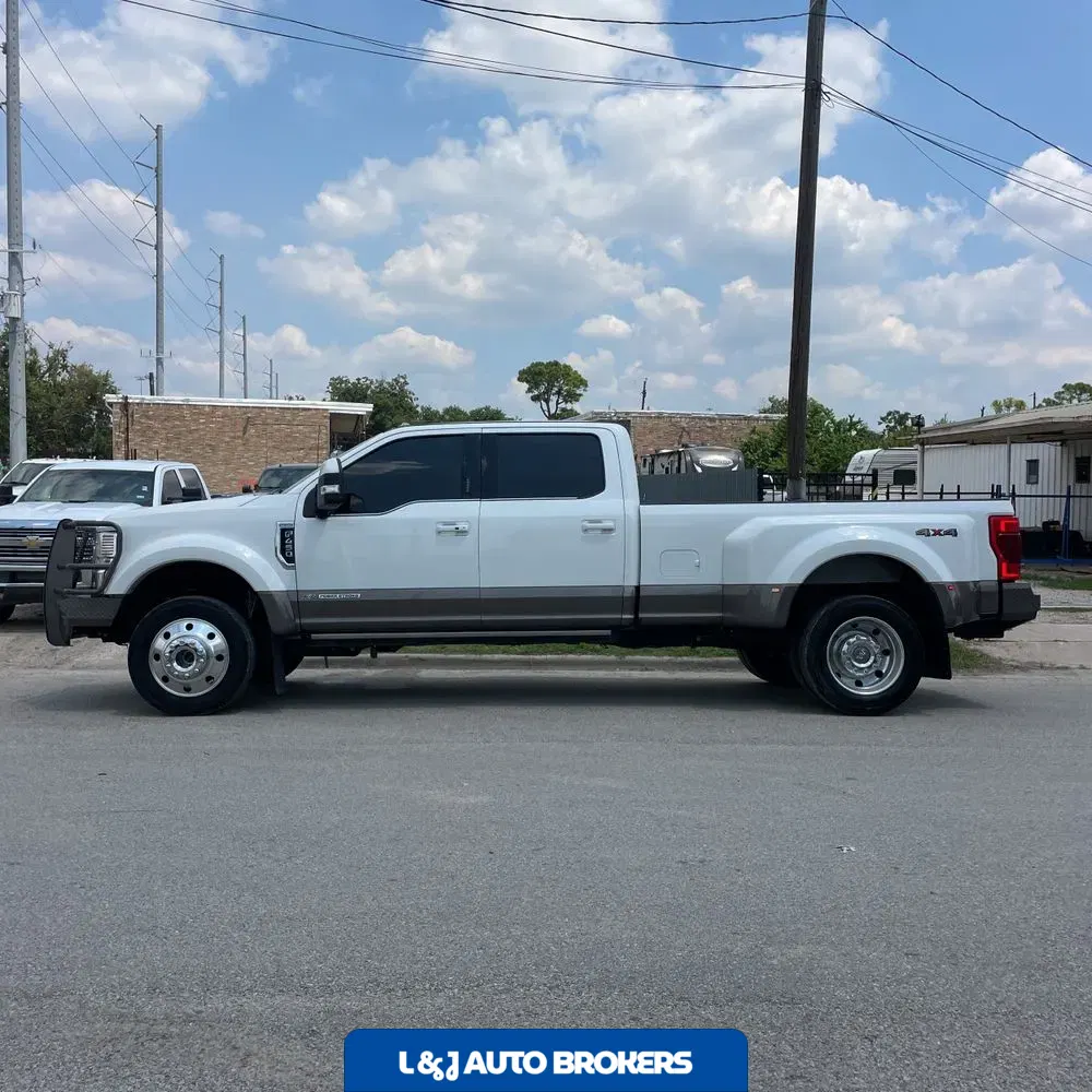 2022 Ford F-450 Super Duty King Ranch