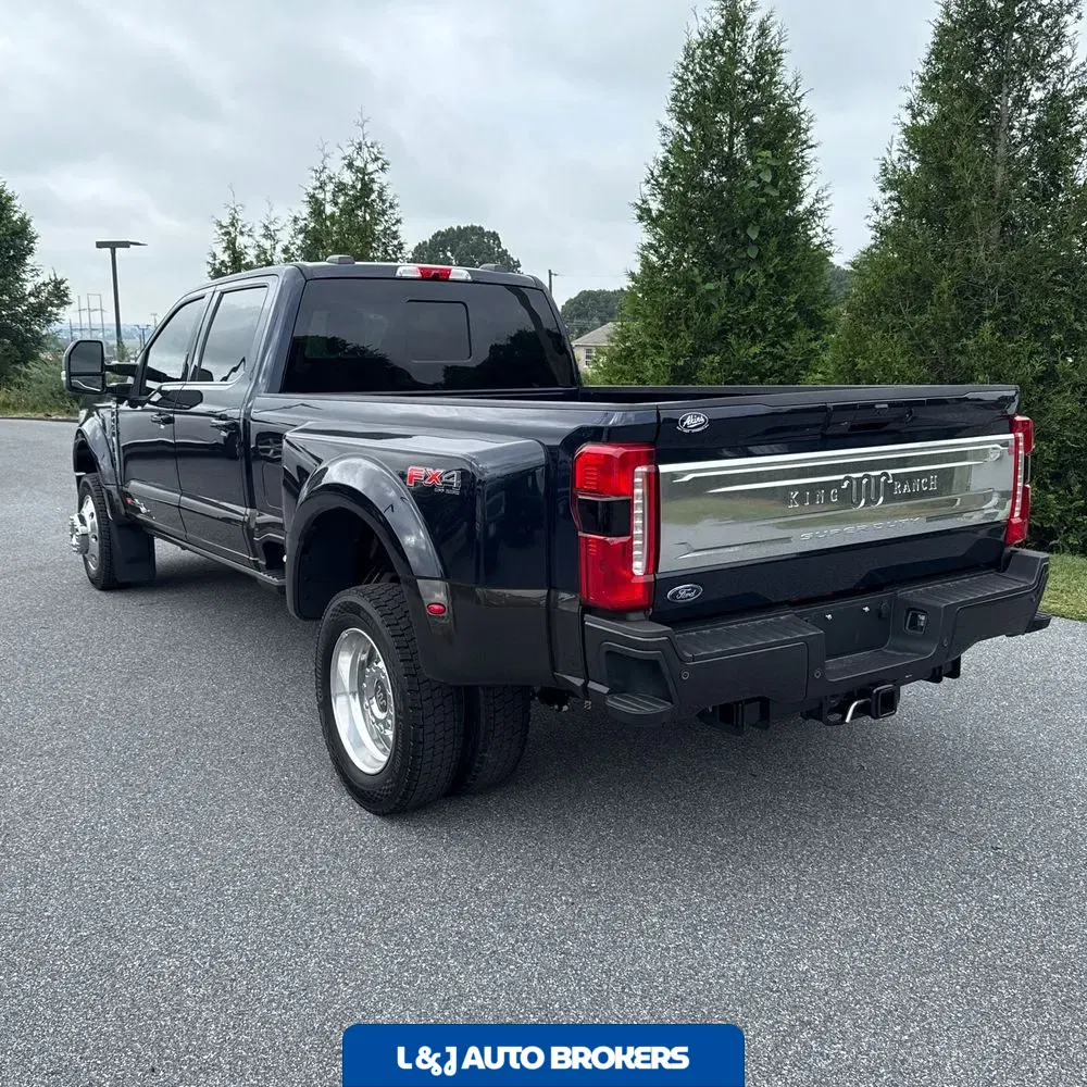 2025 Ford F-450 Super Duty King Ranch