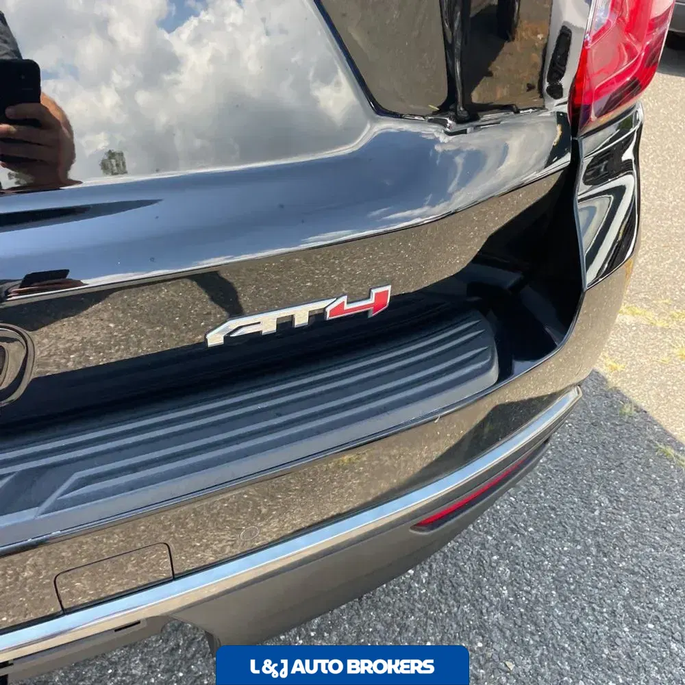 2022 GMC Yukon XL AT4