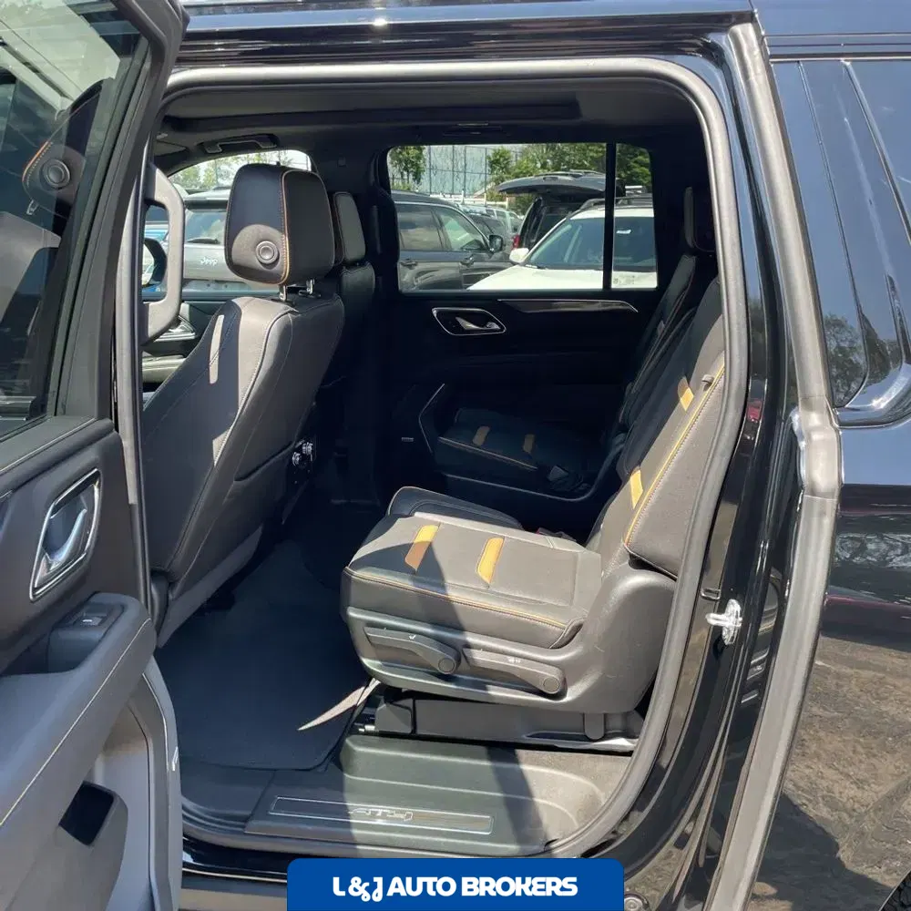 2022 GMC Yukon XL AT4