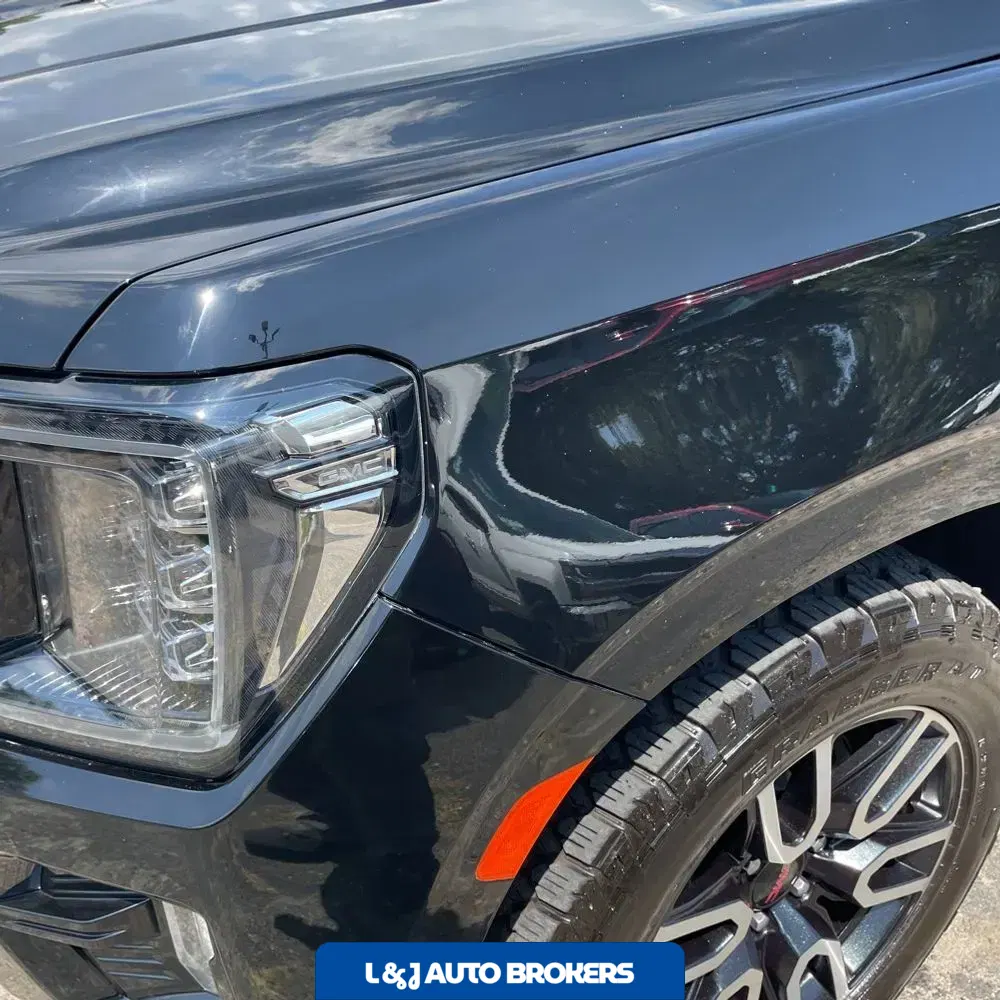 2022 GMC Yukon XL AT4