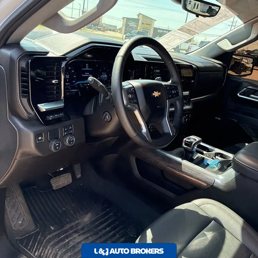 2024 Chevrolet Silverado 1500 LTZ