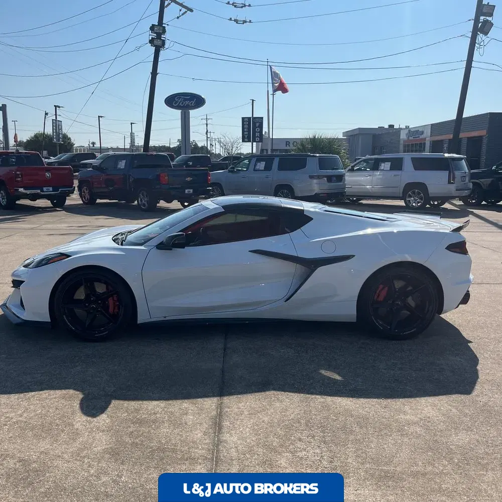 2025 Chevrolet Corvette E-Ray