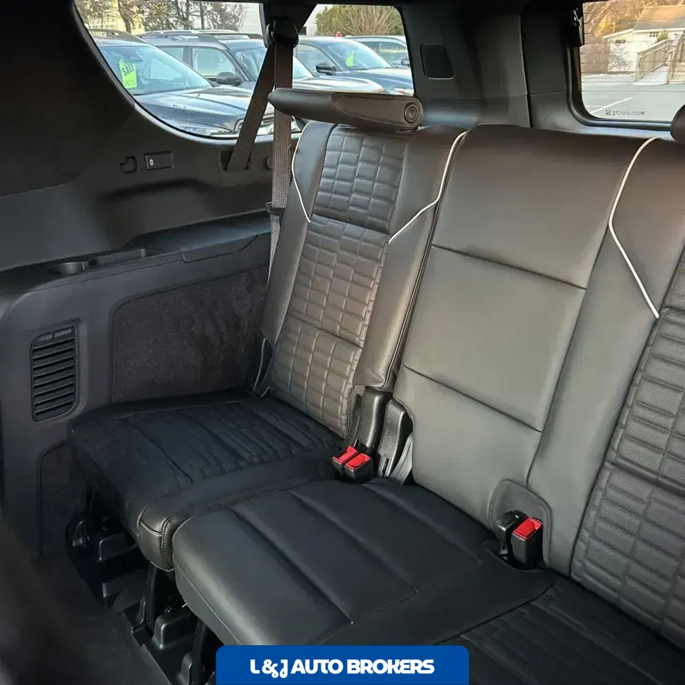 2024 Cadillac Escalade-V ESV Base