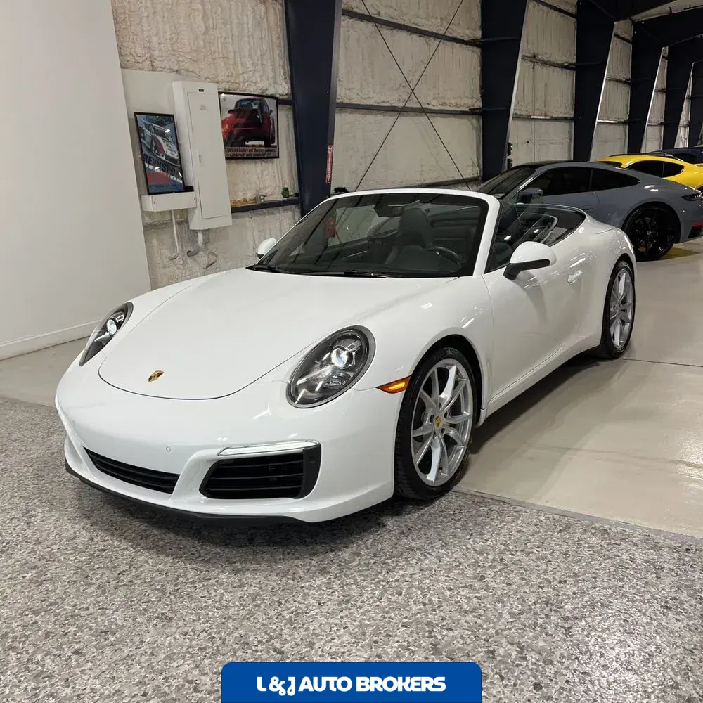 2018 Porsche 911 Carrera