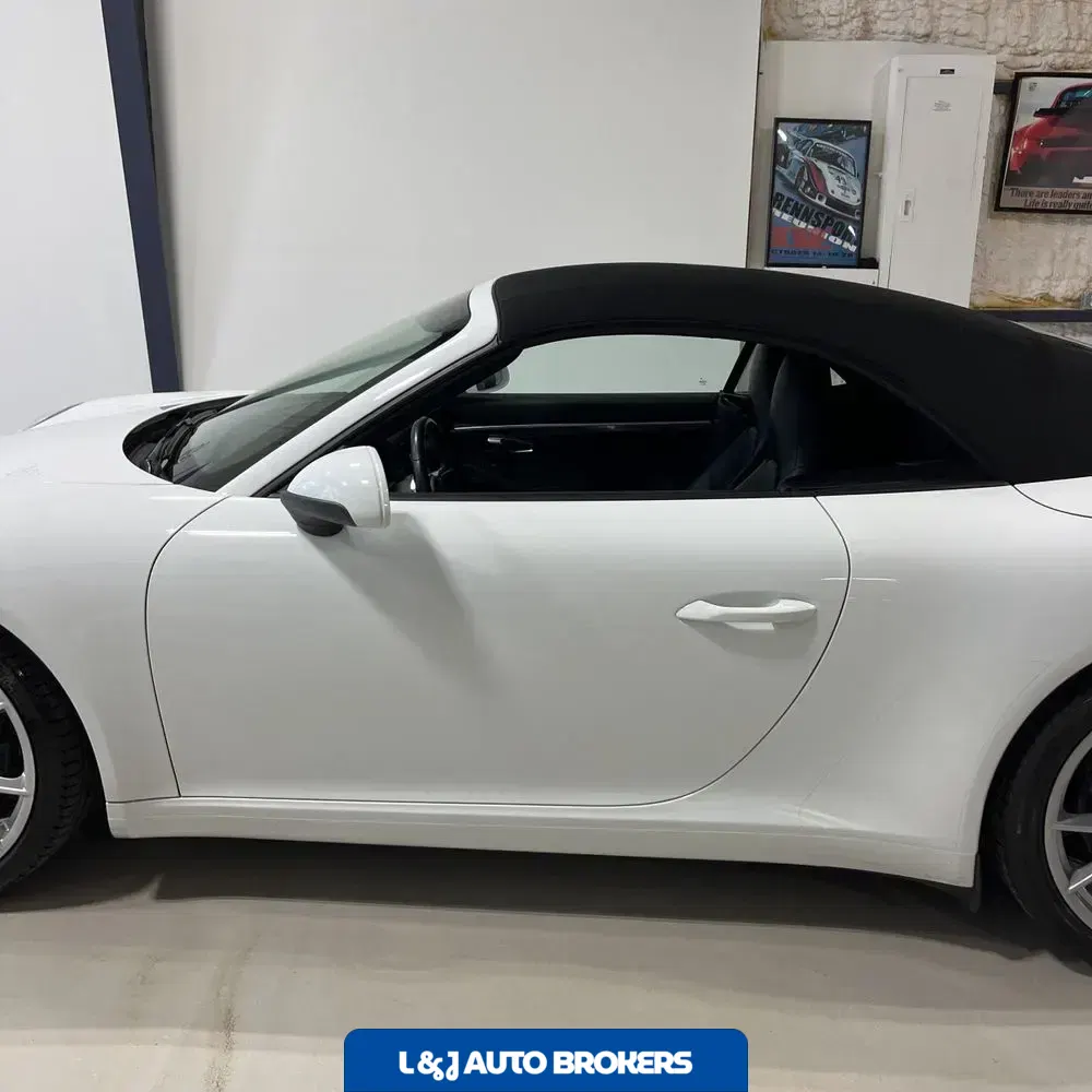 2018 Porsche 911 Carrera
