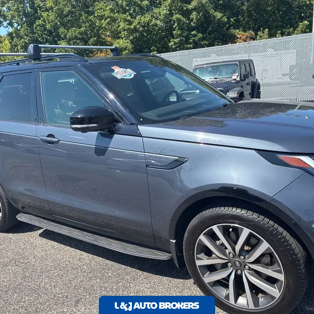 2024 Land Rover Discovery Dynamic SE P300