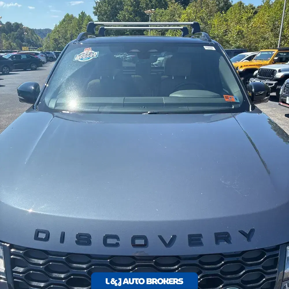 2024 Land Rover Discovery Dynamic SE P300