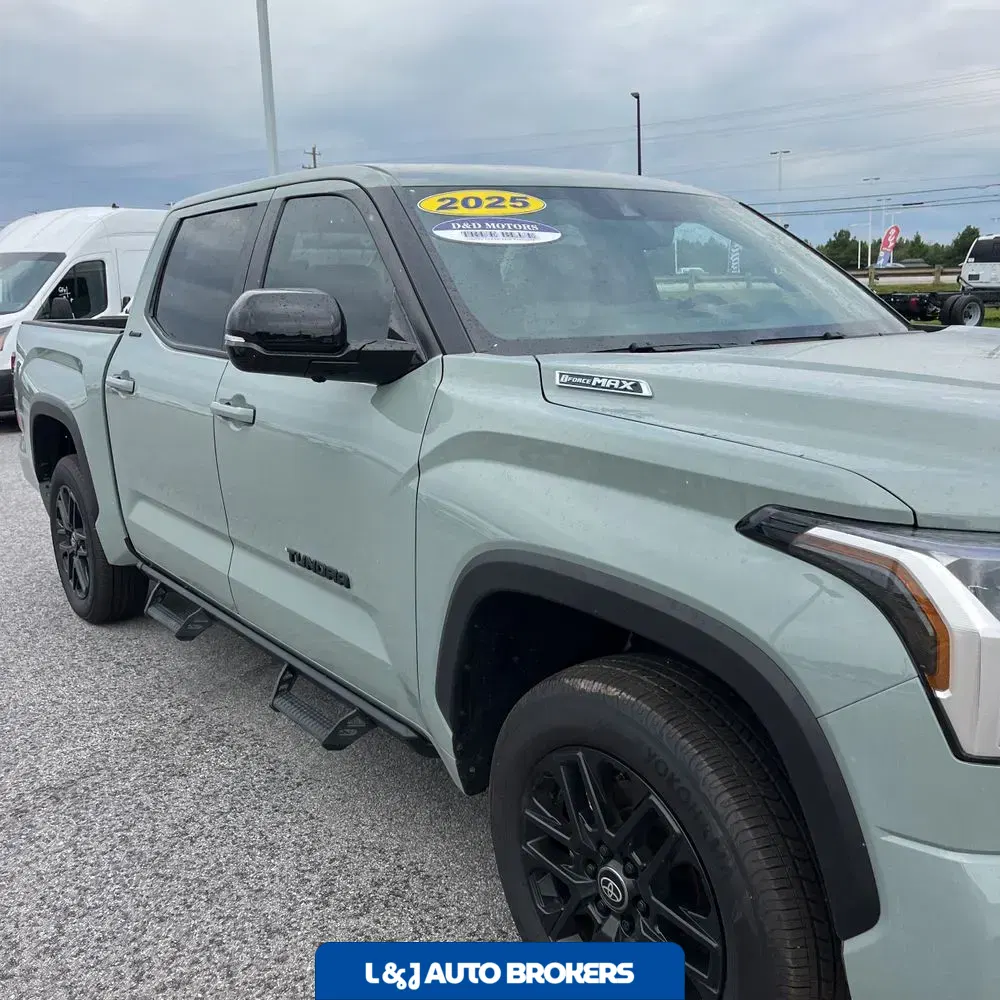 2025 Toyota Tundra Limited HV
