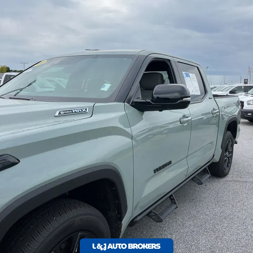 2025 Toyota Tundra Limited HV