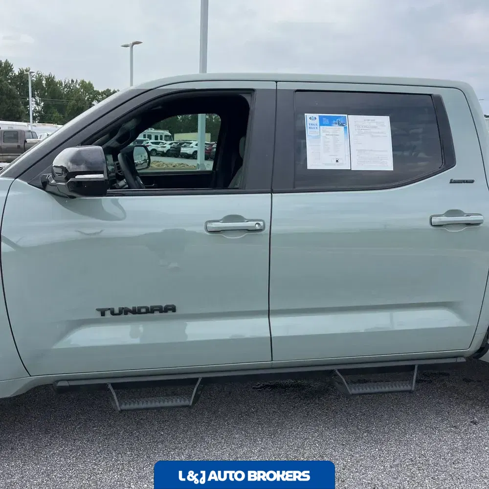 2025 Toyota Tundra Limited HV