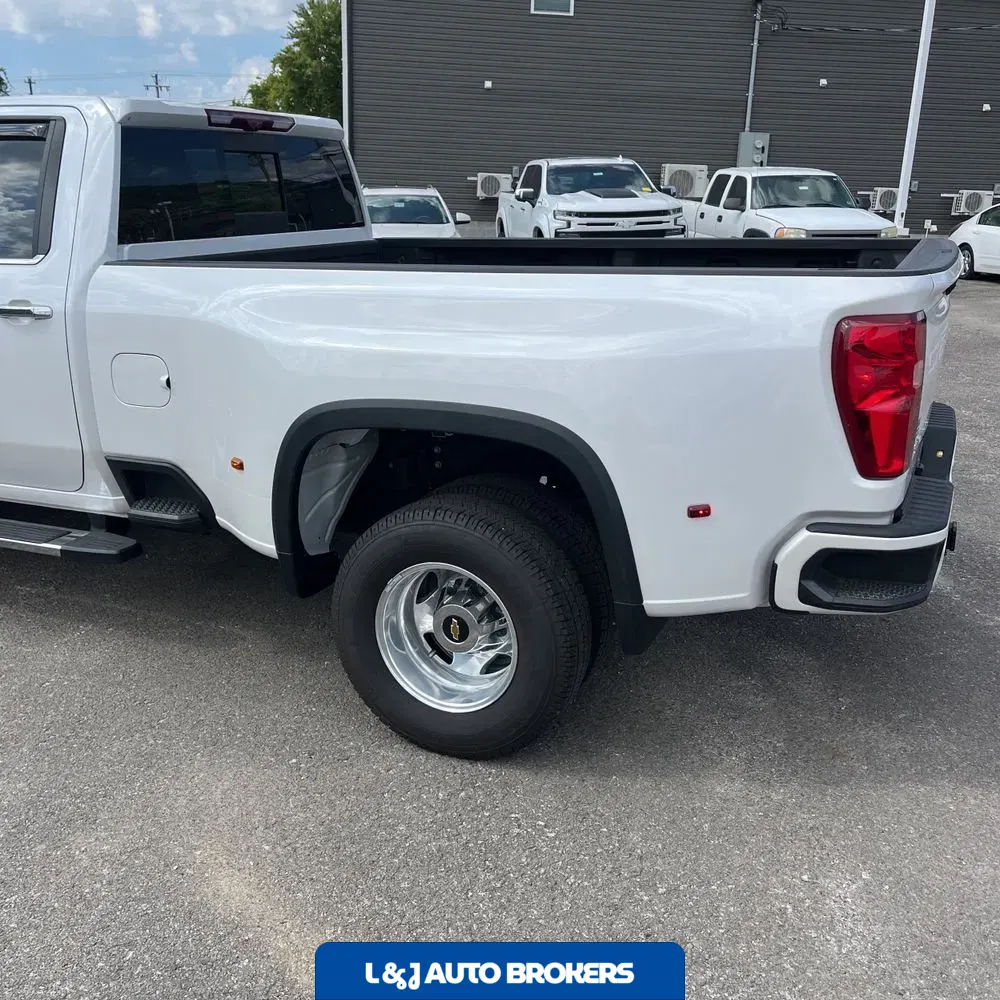 2022 Chevrolet Silverado 3500HD High Country