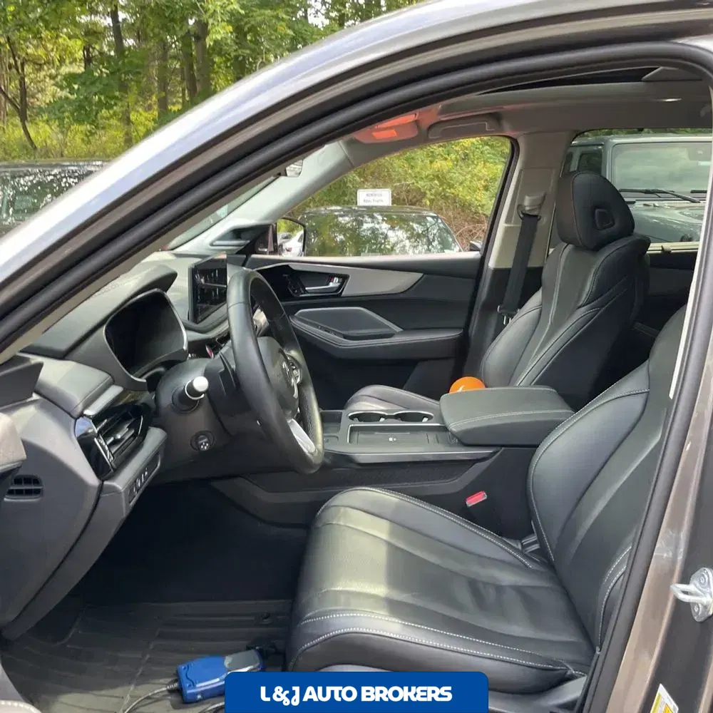 2025 Acura MDX SH-AWD w/Tech