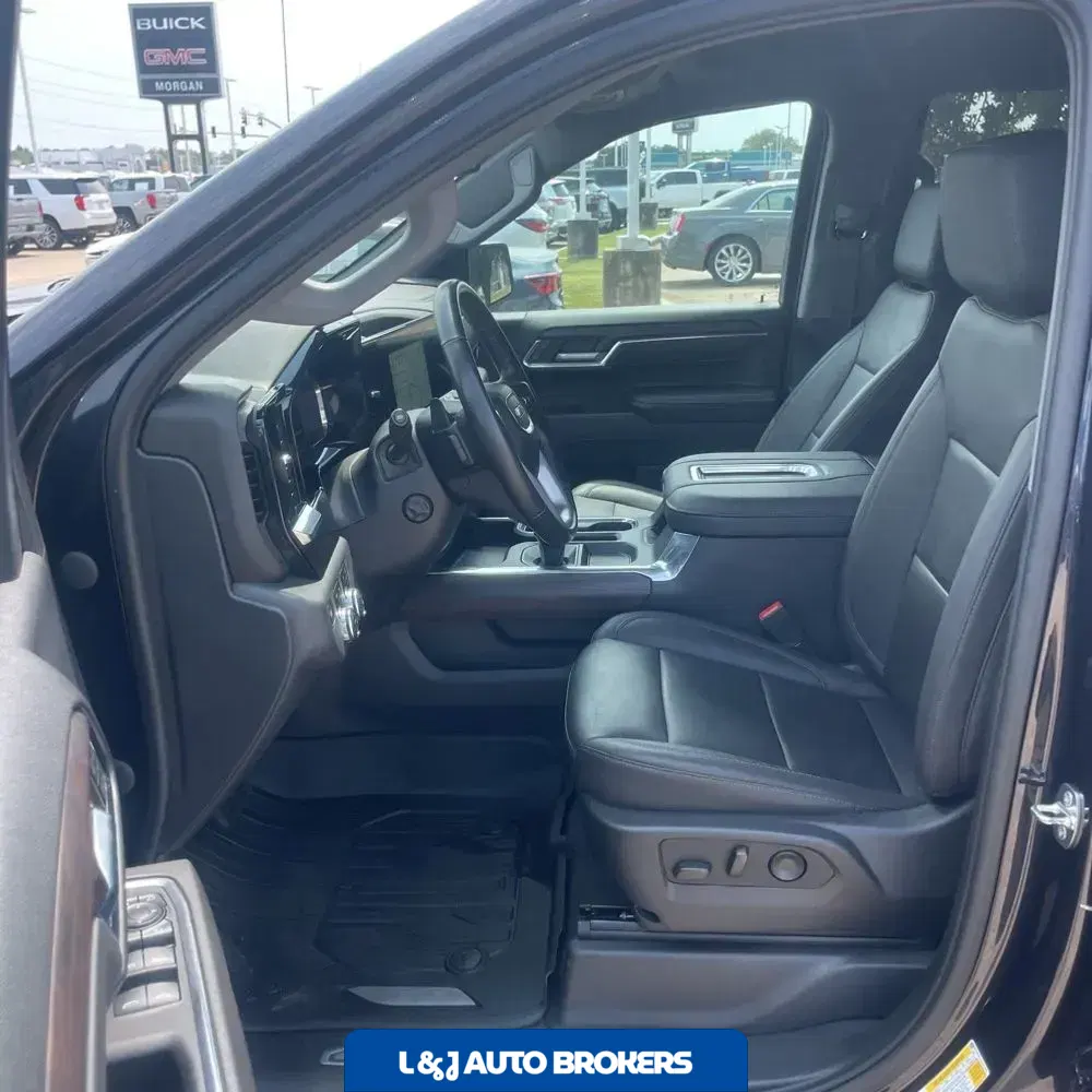 2022 GMC Sierra 1500 SLT