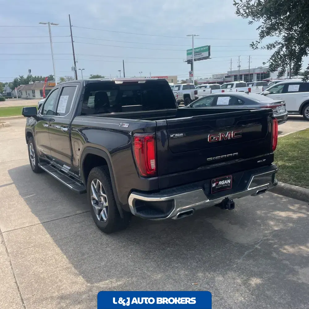 2022 GMC Sierra 1500 SLT