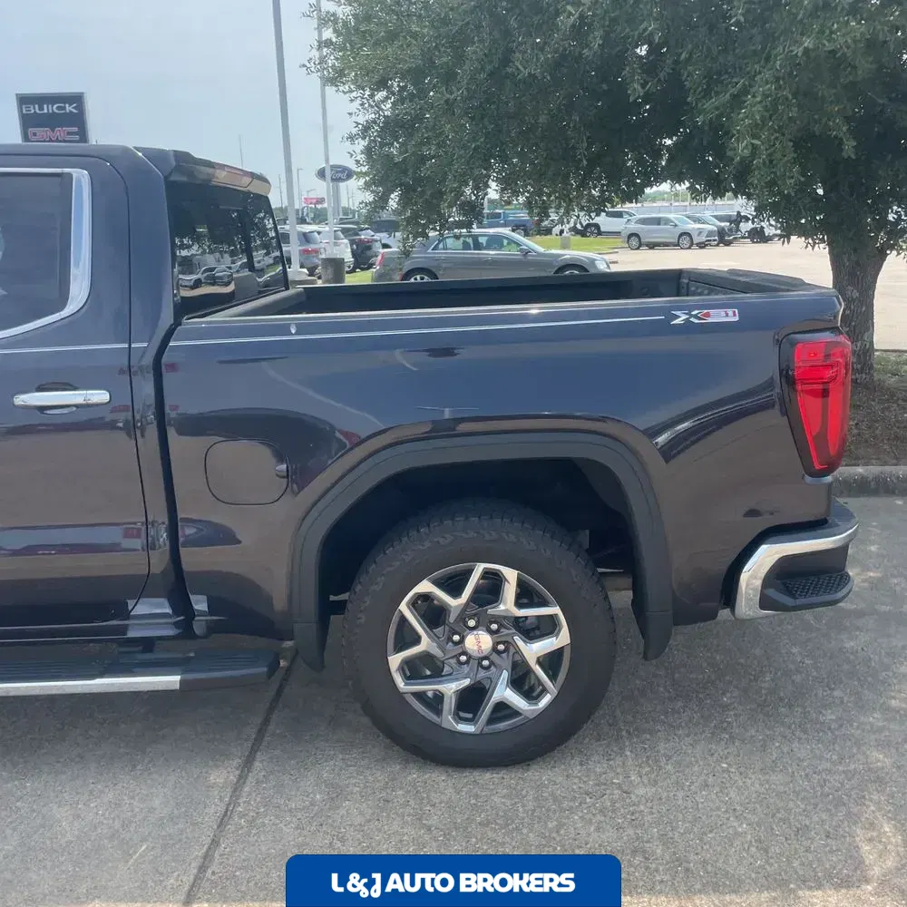 2022 GMC Sierra 1500 SLT