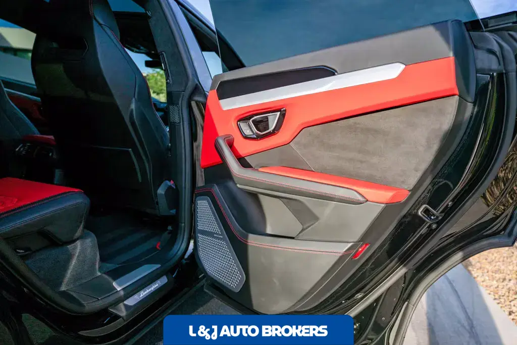 2020 Lamborghini Urus