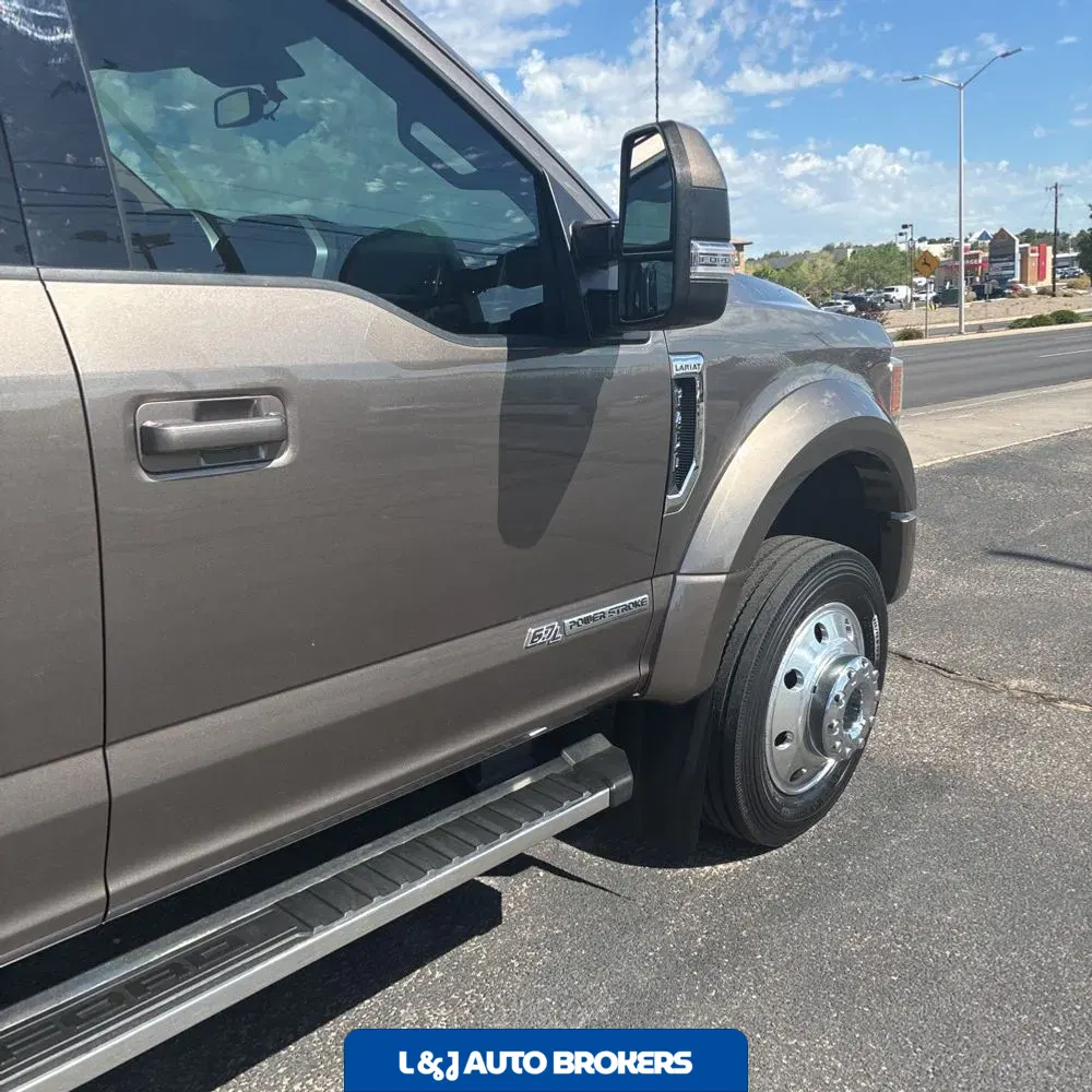 2022 Ford F-450 Super Duty Lariat