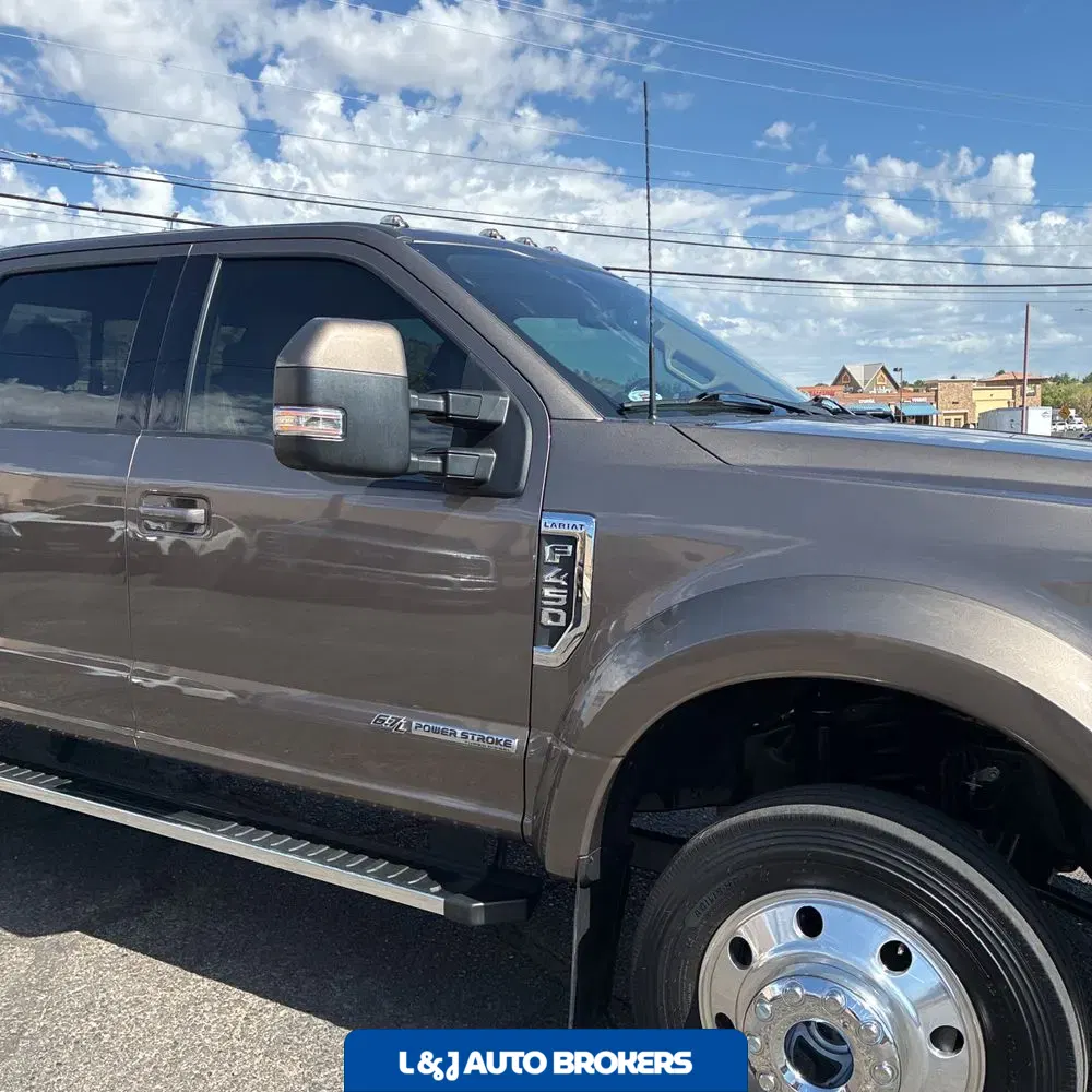 2022 Ford F-450 Super Duty Lariat