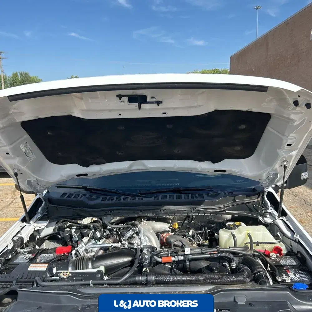 2025 Ford F-450 Super Duty Platinum