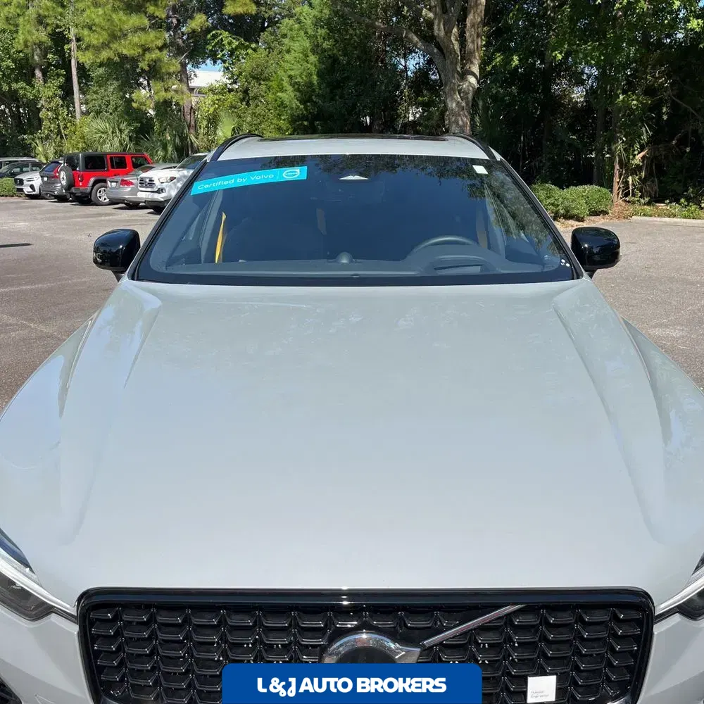 2025 Volvo XC60 T8 - Polestar PHEV