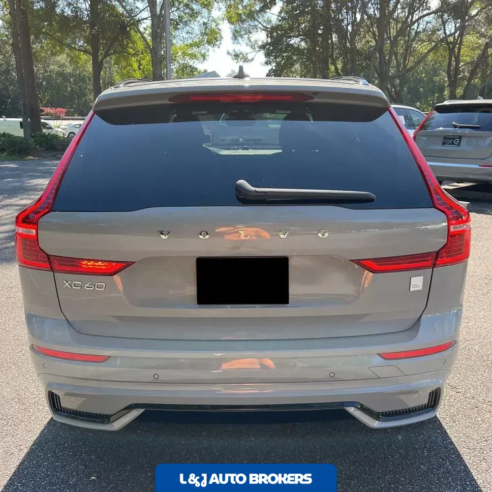 2025 Volvo XC60 T8 - Polestar PHEV